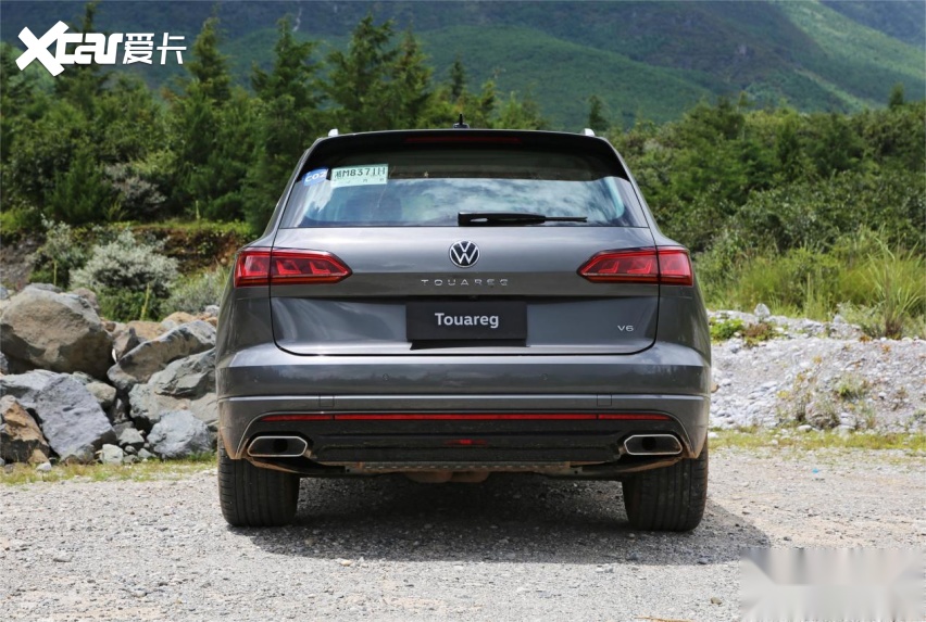 百万级豪车的行驶品质 试驾大众途锐