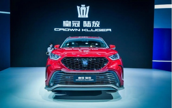 一汽丰田格瑞维亚亮相！皇冠LOGO缺席，或难以制衡赛那加价