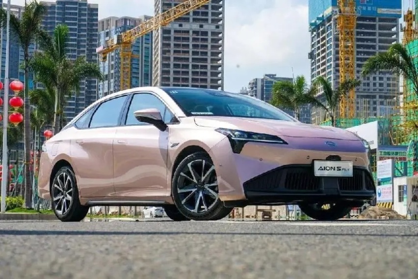 【e汽车】20万以内最具“智价比”的高品质紧凑车 谁更值得推荐