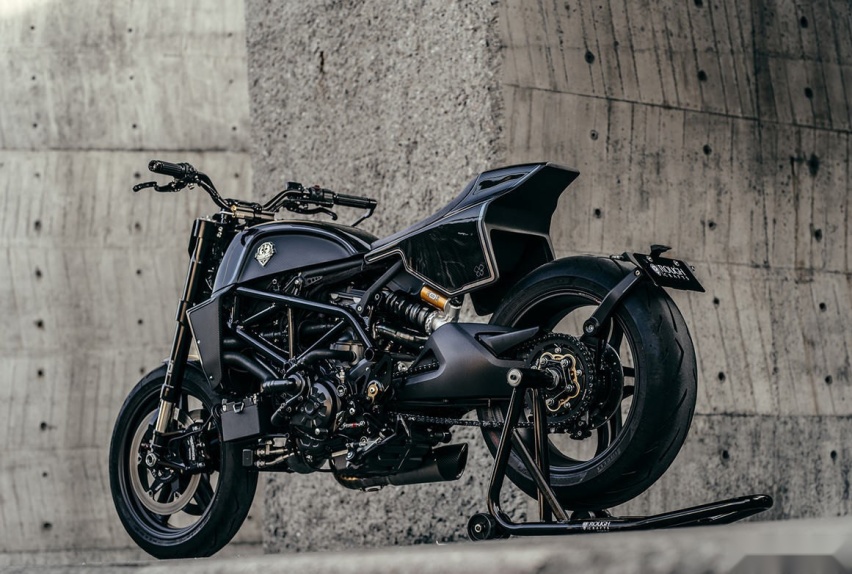 改装车赏析丨杜卡迪Hypermotard 939 暗黑工业风