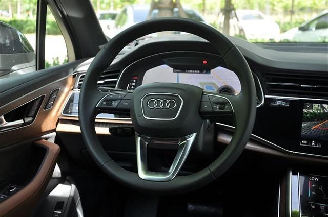 新款奥迪Q7上市，不负灯厂美名，3.0T+8AT+全时四驱
