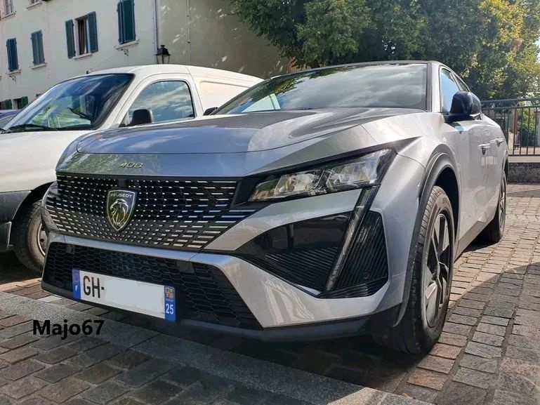 全新标致408X亮相 跨界车型 1.6T+8AT