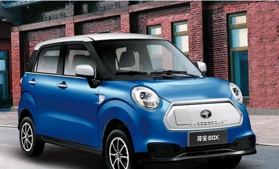对比五菱宏光MINI，凌宝BOX值得购买吗？