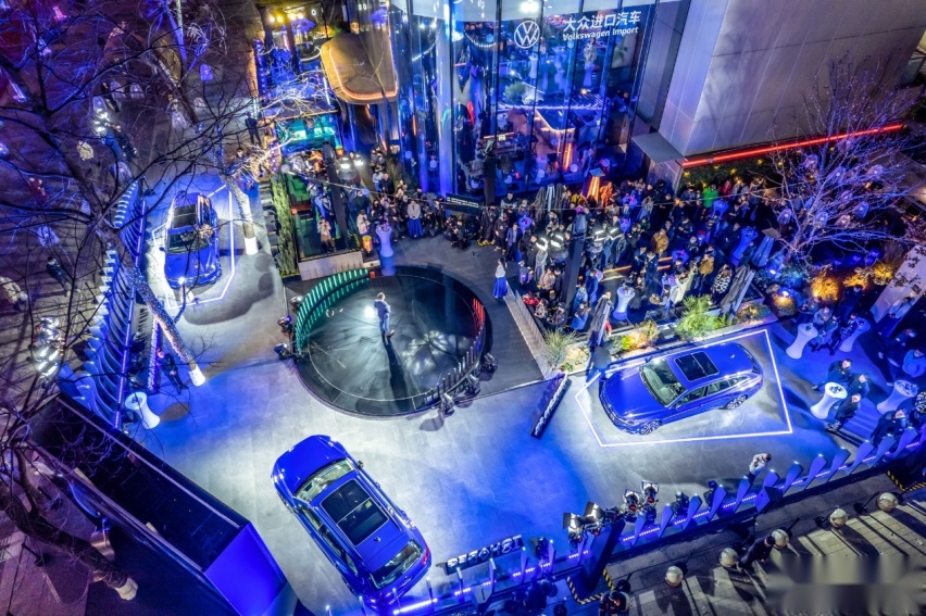展“蓝血”家族风采，大众进口汽车“蓝血之夜”体验活动开启！