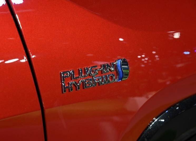 零百加速6秒内配置油耗惊喜，PHEV SUV性能之王令人心动