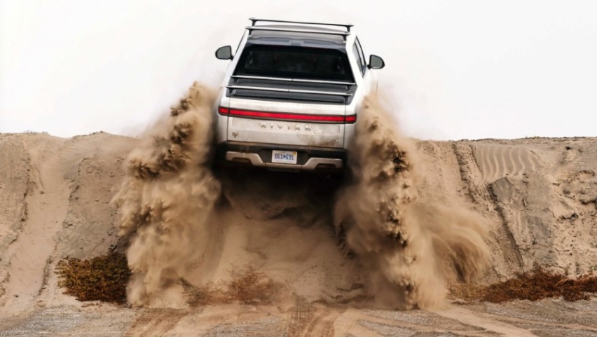 大容积&多功能，拓展玩法多多，RIVIAN R1T储物信息