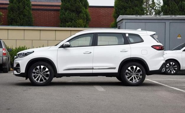 瑞虎8，一款外观设计出色的SUV，搭载1.5T与1.6T两款发动机