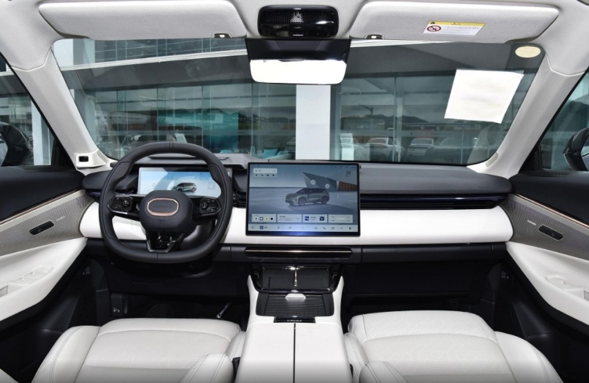 25万预算买中型插混SUV，领克08和比亚迪唐该怎么选？