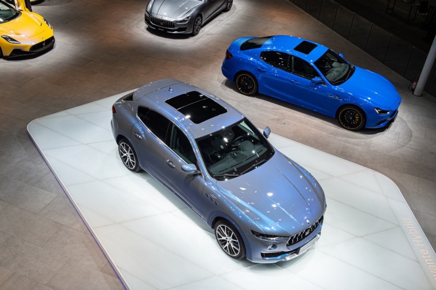 玛莎拉蒂首款混动SUV 新Levante 锋芒版在上海车展开