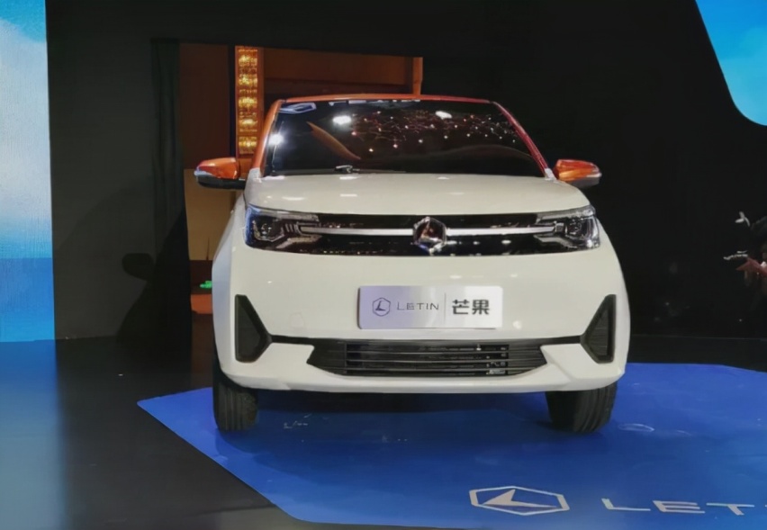 宏光MINIEV月养车4百元够省？雷丁芒果表示能更省
