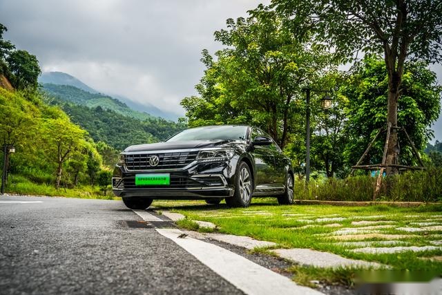 途观L PHEV/帕萨特PHEV，看似平平无奇，为何成为市场鲶鱼？