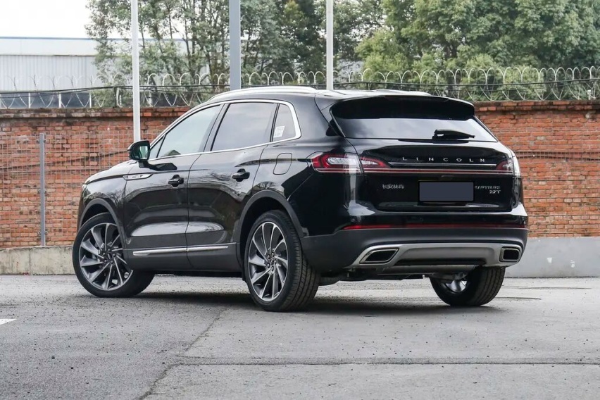 2.0T+8AT,自动挡33万多,新款林肯SUV性价比如何