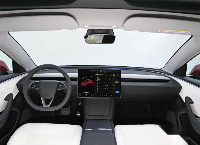 Model3更新已出现疲态，外观内饰设计小改，智能系统却依然落后
