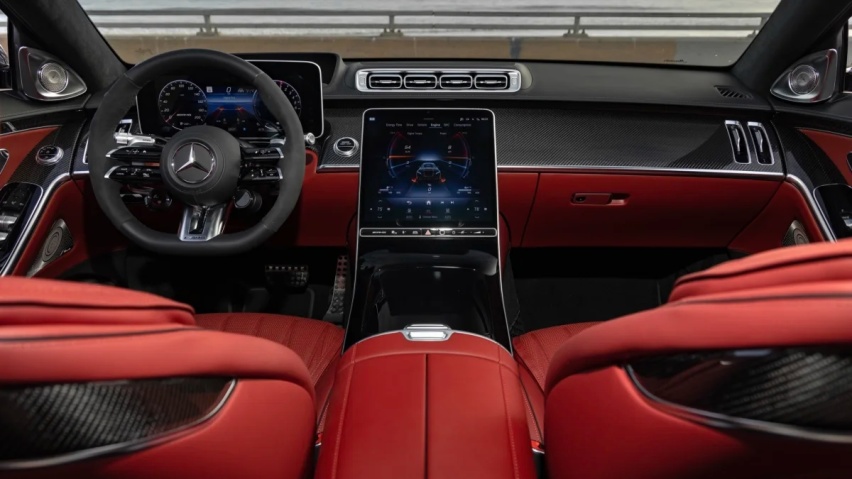 2024款 奔驰AMG S 63  灵感来自F1赛车