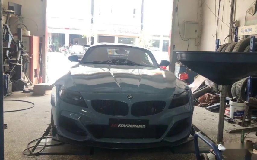 赶在过年前换奔驰C Coupe，加班加点割完宽体快乐过新年