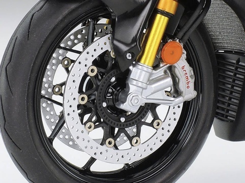 本田CBR1000RR-R，田宫1：12比例模型今年7月发售