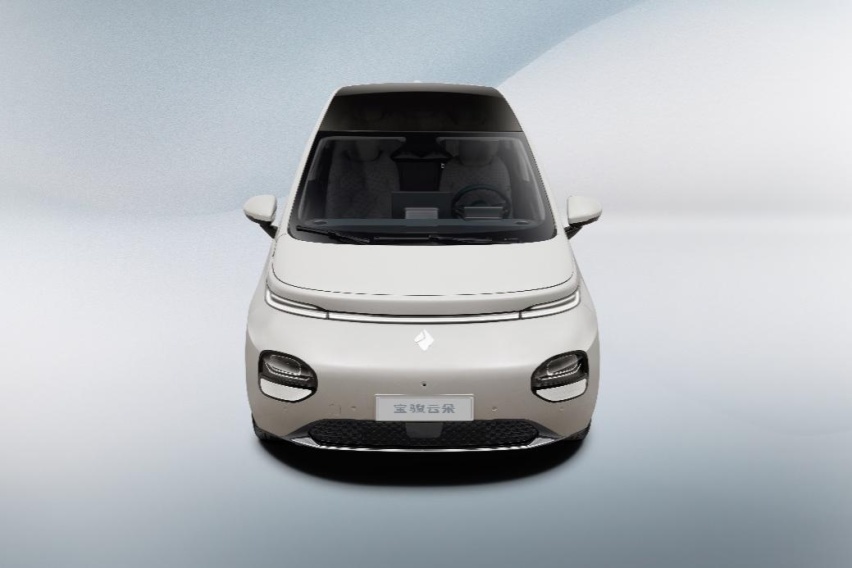 大五座纯电新车，搭载100kW电机，宝骏云朵杠上了比亚迪海豚
