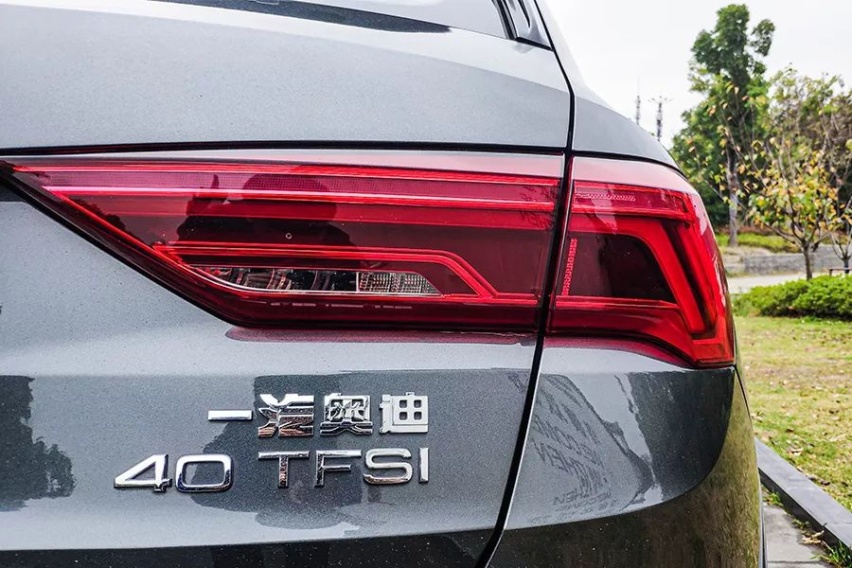 试驾全新奥迪Q3，内饰科技很抢眼，2.0T+7DCT动力如何
