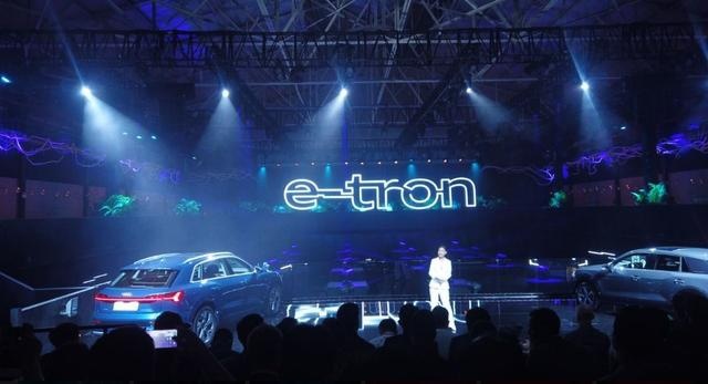 664N·m扭矩、5.7秒破百，单轮胎100％动力输出，e-tron真的很强