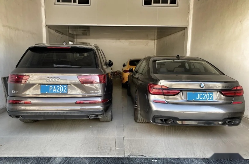 给宝马7系换上全身JDM改装件，是日系车迷最后的倔强？