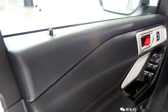 全新探险者实拍：30多万的纵置后驱中大型SUV，还有谁？