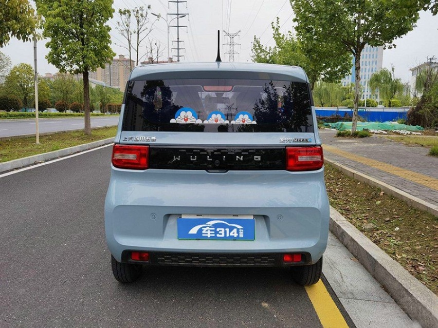 奇瑞QQ冰淇淋对比五菱宏光MINI EV，你挺谁？