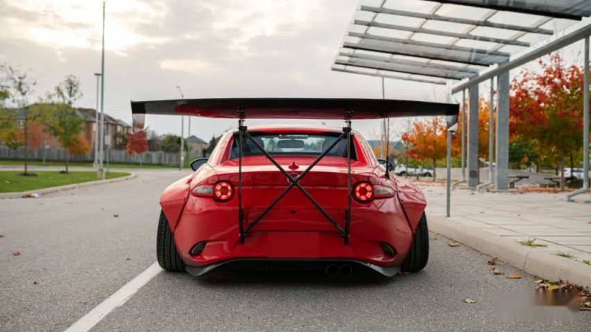 Pandem宽体上身的马自达MX-5，