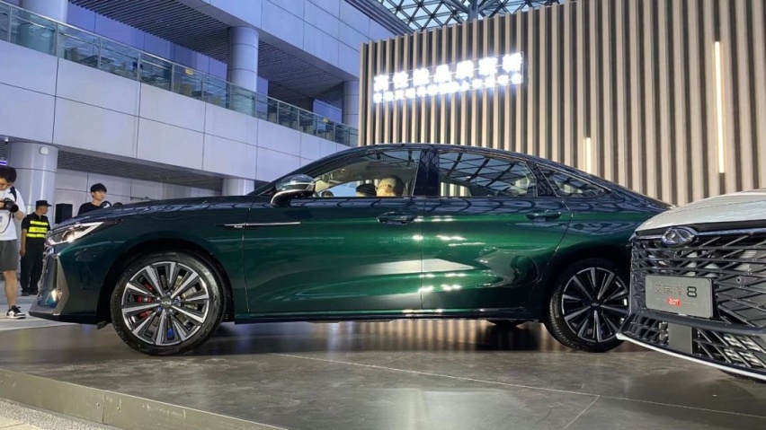 2.0T+高通8155芯片，艾瑞泽8高能版上市，12.99万元起