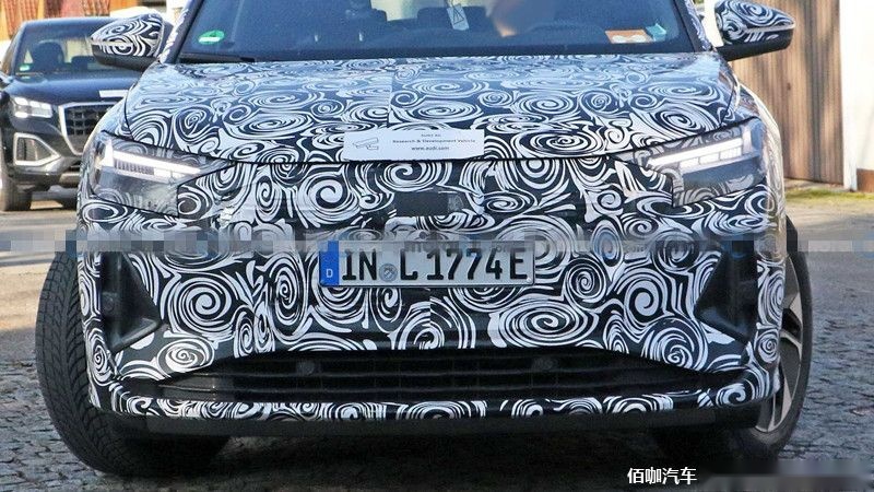 audi-q4-e-tron-and-q4-e-tron-sportback-spy-photos (8).jpg