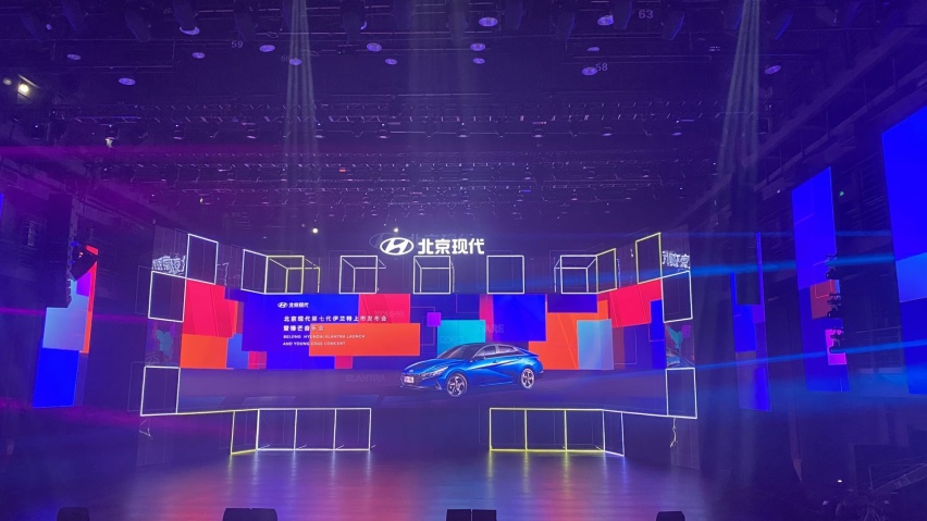 停车难、早高峰的难题 被全新伊兰特用“一万元” 搞定