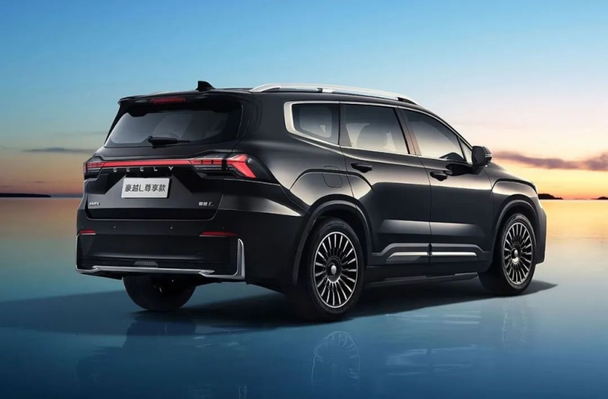 2.0T+大6座+中型SUV，吉利又上新了，15万元出头值么？