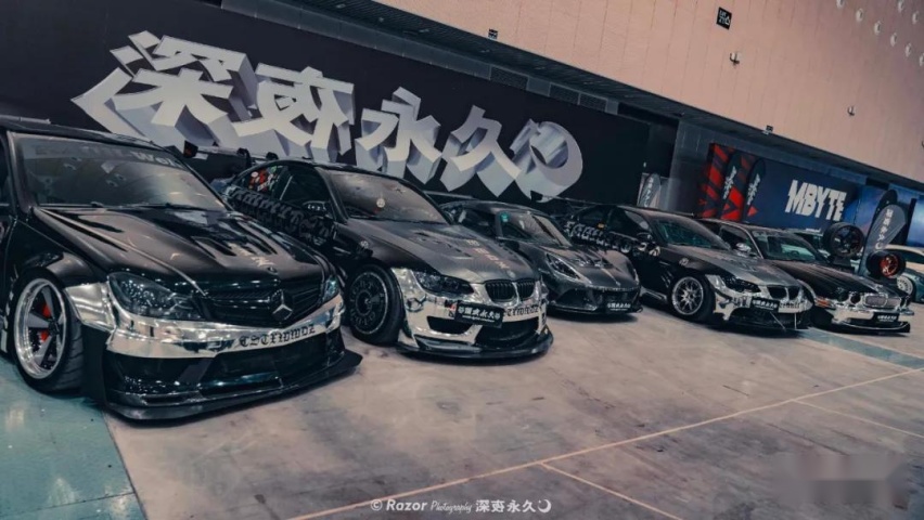 战斗格宝马M3 E92上路，感受下4.0升V8大排自吸的魅力