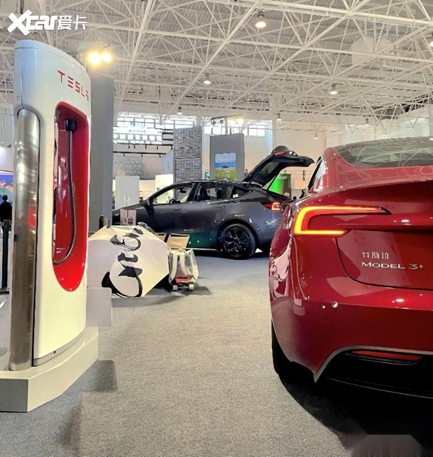 2023北京消博会：特斯拉Model 3焕新版和Model Y升级版首