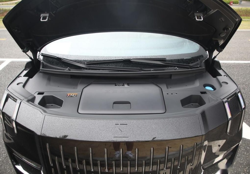 解读极氪009，车架扭转刚度36000Nm/度，为何达到埃尔法的3倍