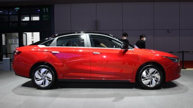 三年续航衰减仅10%，花10万买台二手几何A值不值？
