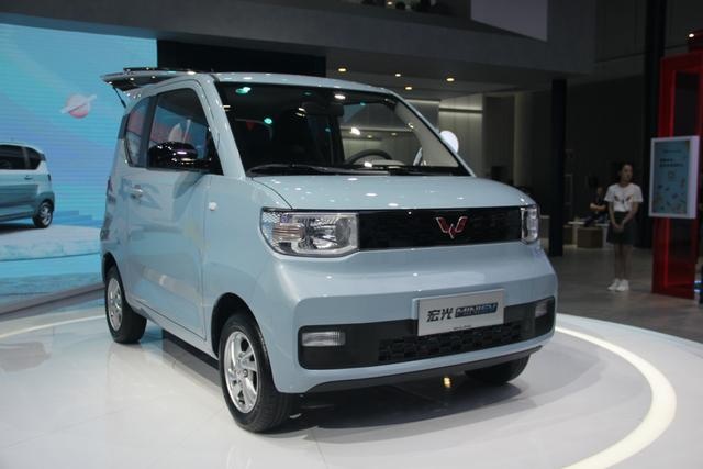 #成都车展#实拍最便宜的新车，五菱宏光MINI EV上市