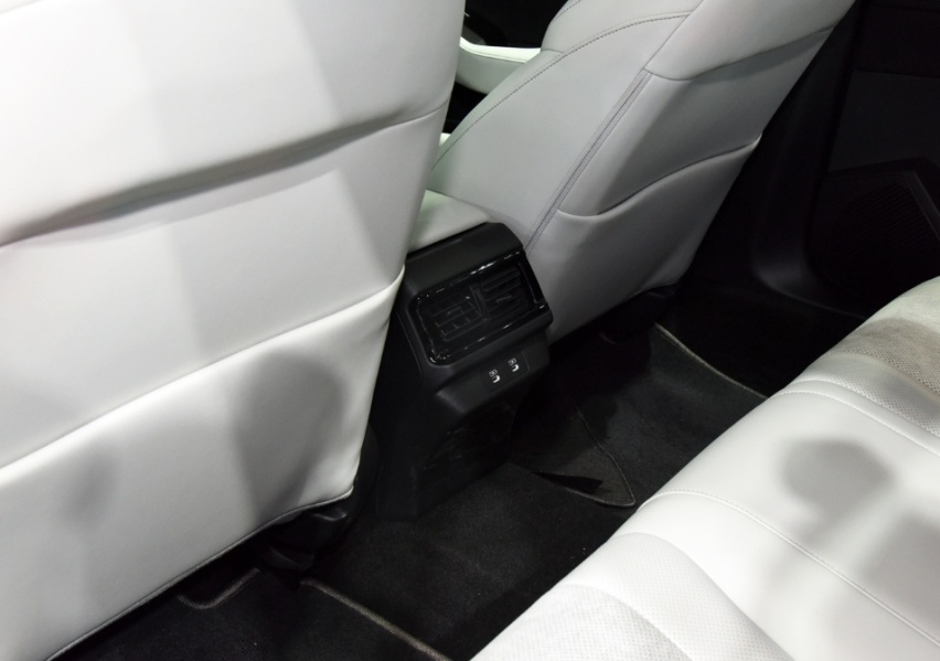 深蓝SL03对标本田雅阁PHEV,用实力说话