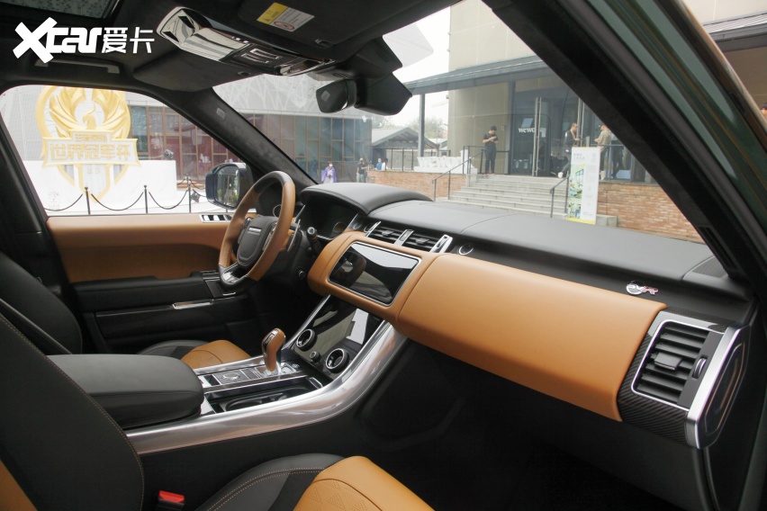 实拍路虎揽胜运动svr特别版炸裂的英伦绅士