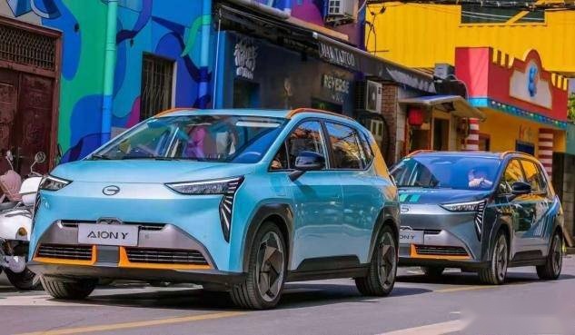 不自信的埃安，为什么总爱碰瓷新势力？