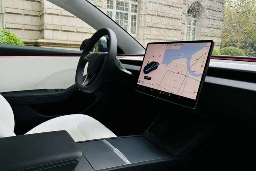 特斯拉新Model 3,当拳拳到肉的性能遇上前所未有的舒适