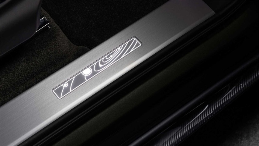 6.0T W12发动机 破百仅需3.9秒！宾利添越定制版海外发布