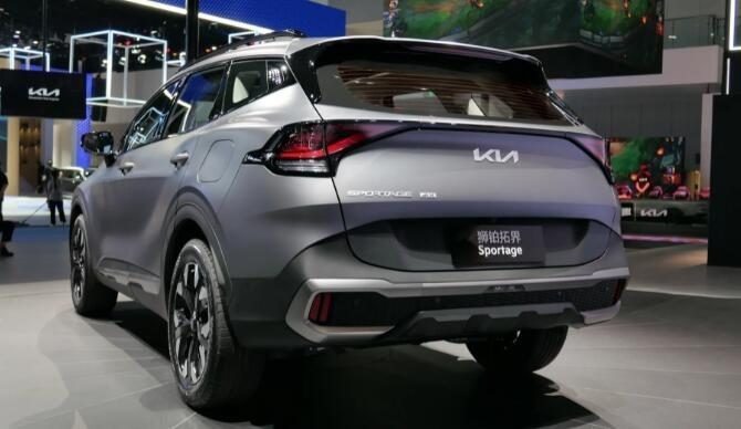 新车：起亚.狮铂拓界开启预售，预售价17.98万元起