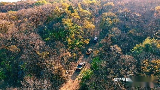 推进福特纵横户外越野生态落地，首座福特纵横户外主题乐园揭牌