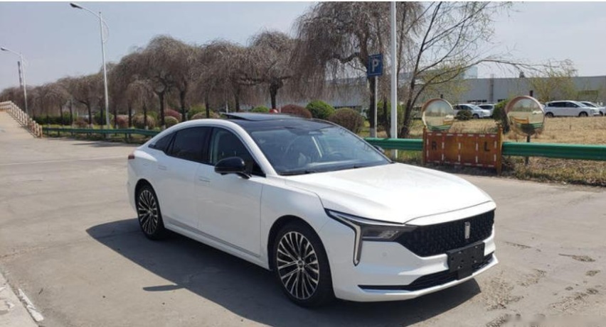 奔腾B70新增2.0T动力新车 将于8月27日上市
