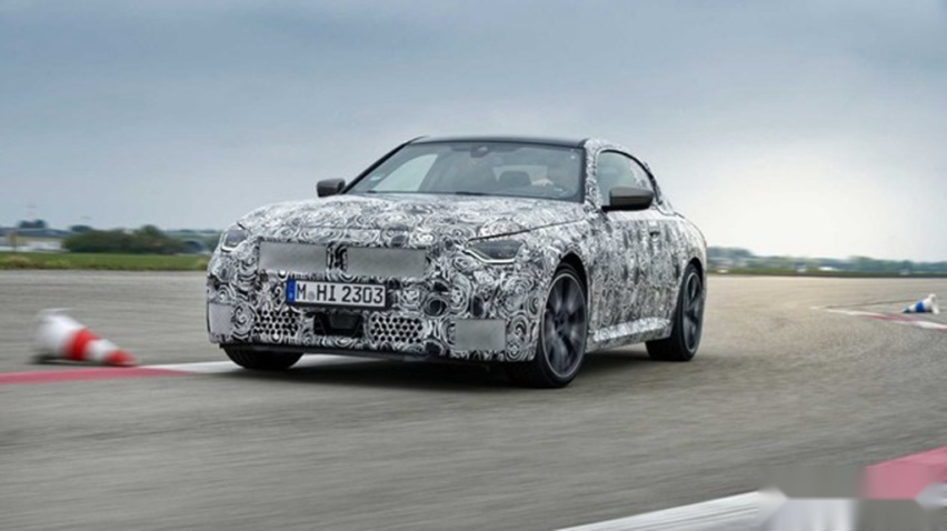 全新宝马2系Coupe，前置后驱造型，与量产车造型相当接近
