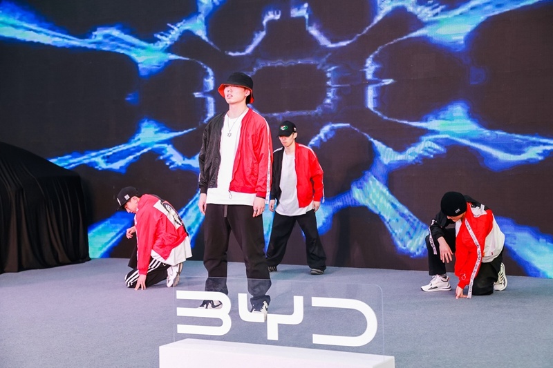 比亚迪秦PLUS DM-i2023冠军版武汉上市发布会圆满收官