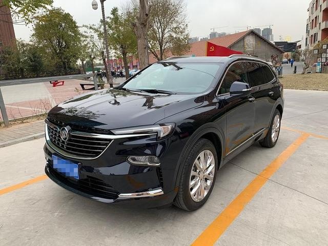 都是中型SUV市场的王者！买实用的汉兰达，还是精致的昂科旗？