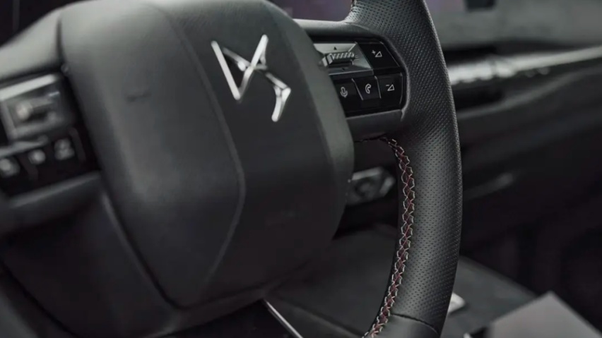 DS 4特别版发布，搭载1.2T三缸动力，售价起步仅24万元