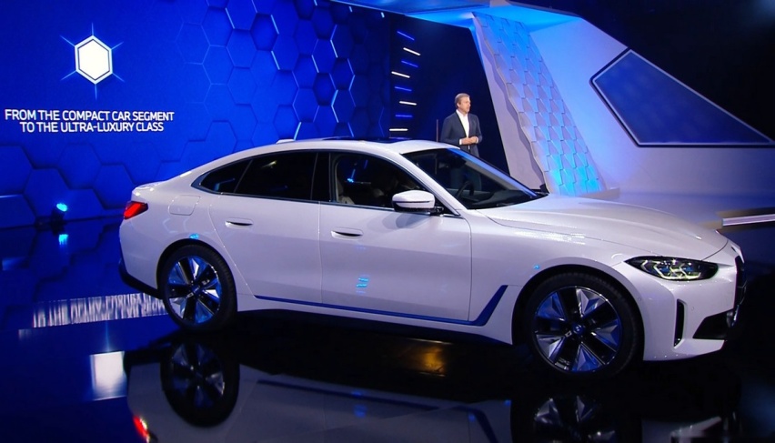 2022-BMW-i4-EV-1-CarScoops.jpg