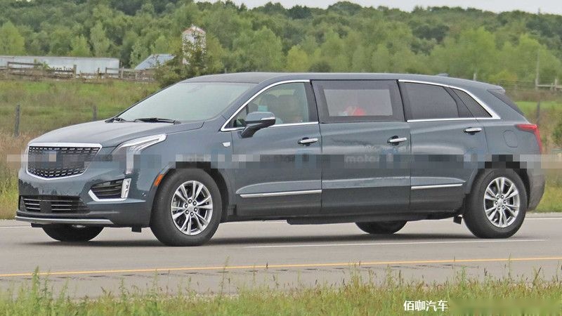 cadillac-xt5-limousine-spy-photos (1).jpg